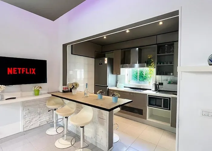 The Ngatchou 펜션 *